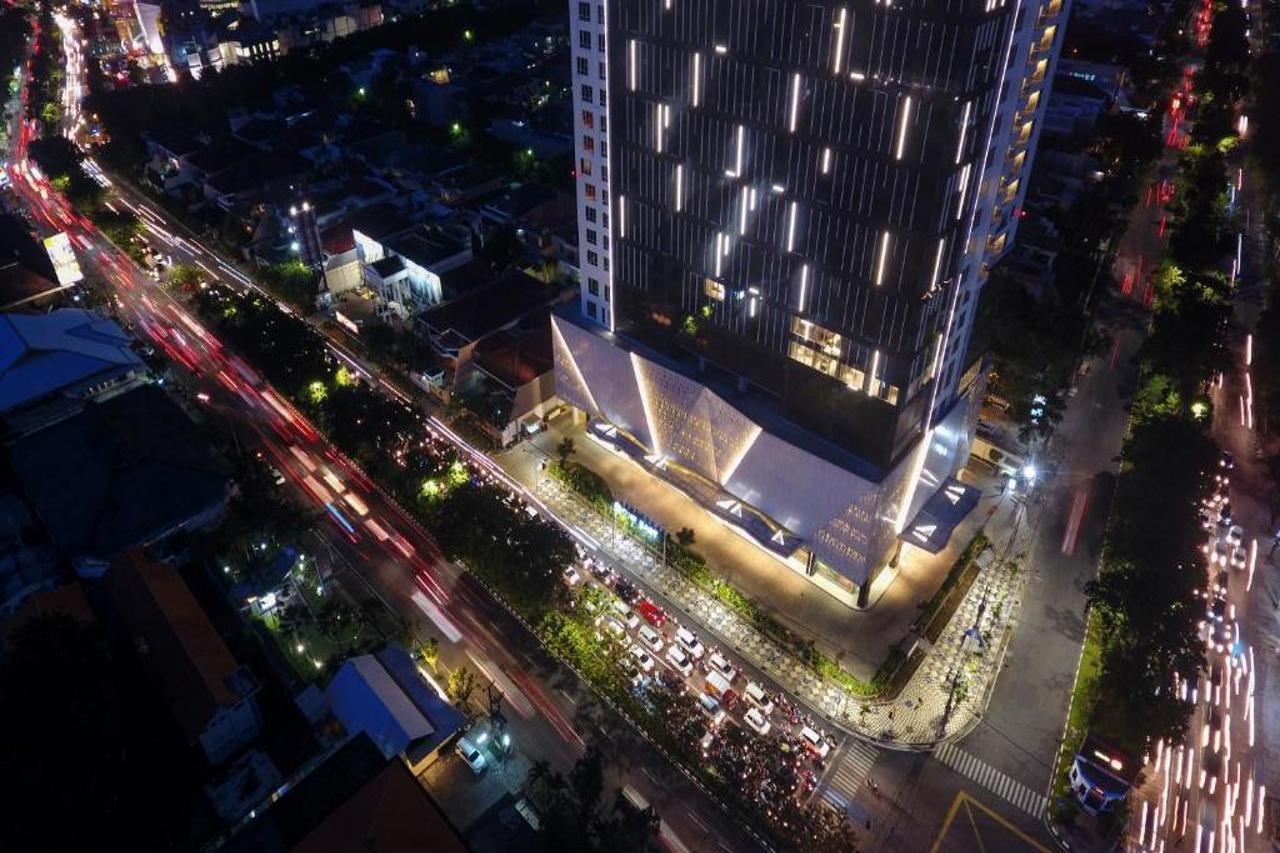 Oakwood Hotel & Residence Surabaya Exterior foto